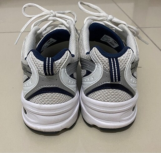 40,5 Beden beyaz Renk New Balance 530