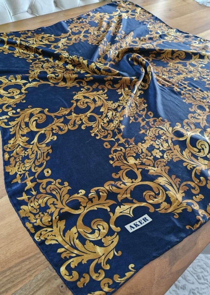 İyi durumda asker ipek eşarp  - Görsel 2