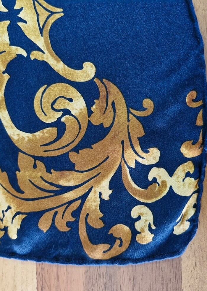 İyi durumda asker ipek eşarp  - Görsel 5