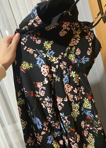 Çiçek Desenli Askılı Midi Elbise - Görsel 2