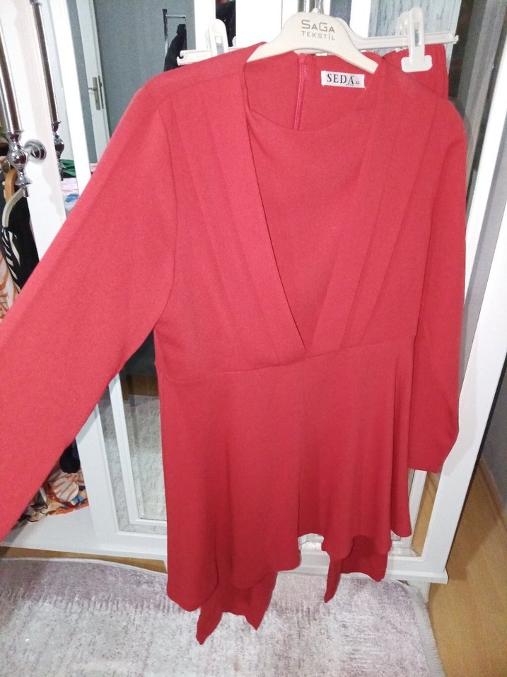 Kırmızı V Yakalı tunik pantolon takim - Görsel 3