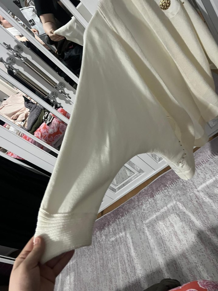 Kadın Beyaz Nakışlı triko Hırka - Görsel 2