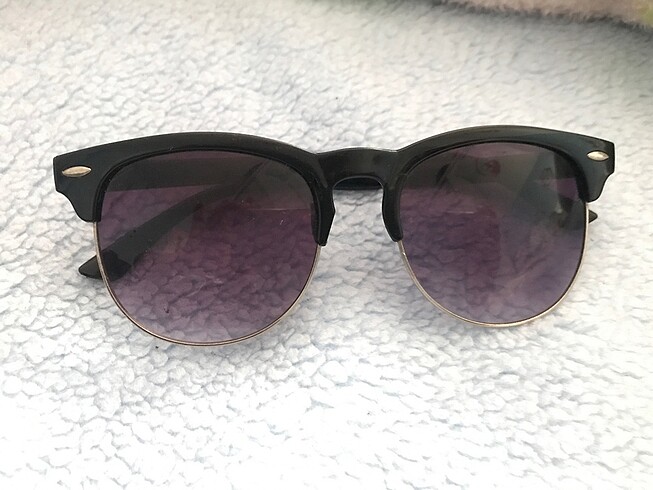 Ray Ban Gözlük?