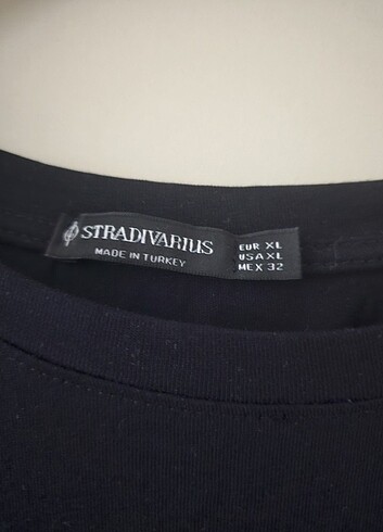 Stradivarius Kadın tişört 