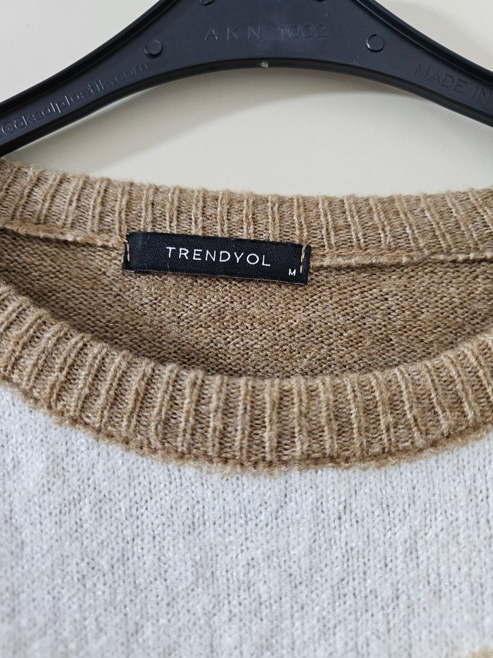 Bej Renkli Kadın Örgü Triko - Görsel 2