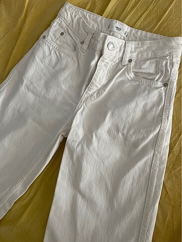 mango stright fit jean