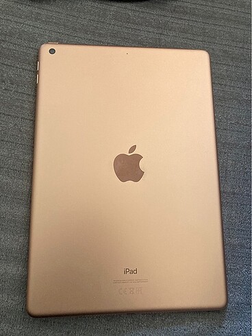 iPad Altın 8.Nesil 32 Gb + Kılıf