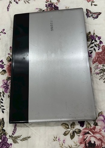 Gri Samsung Laptop