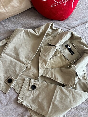 Zara Crop Trençkot