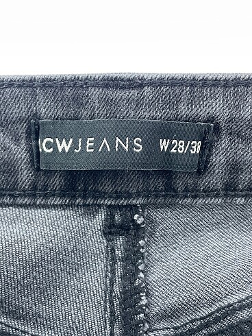 28 Beden siyah Renk LC Waikiki Jean / Kot %70 İndirimli.