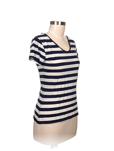 LC Waikiki LC Waikiki T-shirt %70 İndirimli.