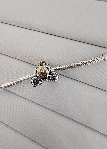 Pandora Disney Kül Kedisi Araba Charm