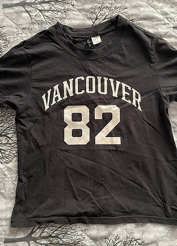 H&M tshirt