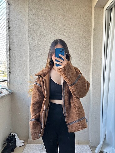 Zara Model