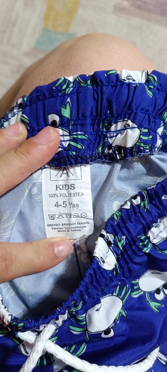 Erkek Çocuk Renkli Desenli Mayo Şort - Görsel 2