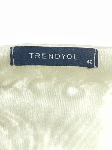 42 Beden çeşitli Renk Trendyol & Milla Kısa Elbise %70 İndirimli.