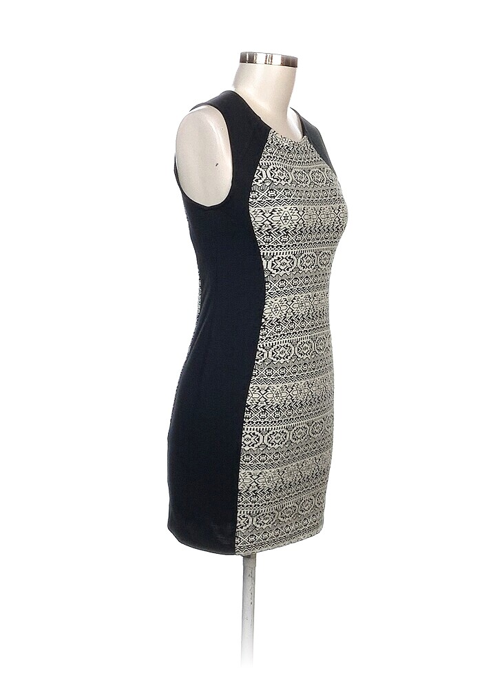 H&M Kısa Elbise %70 İndirimli. - Görsel 2