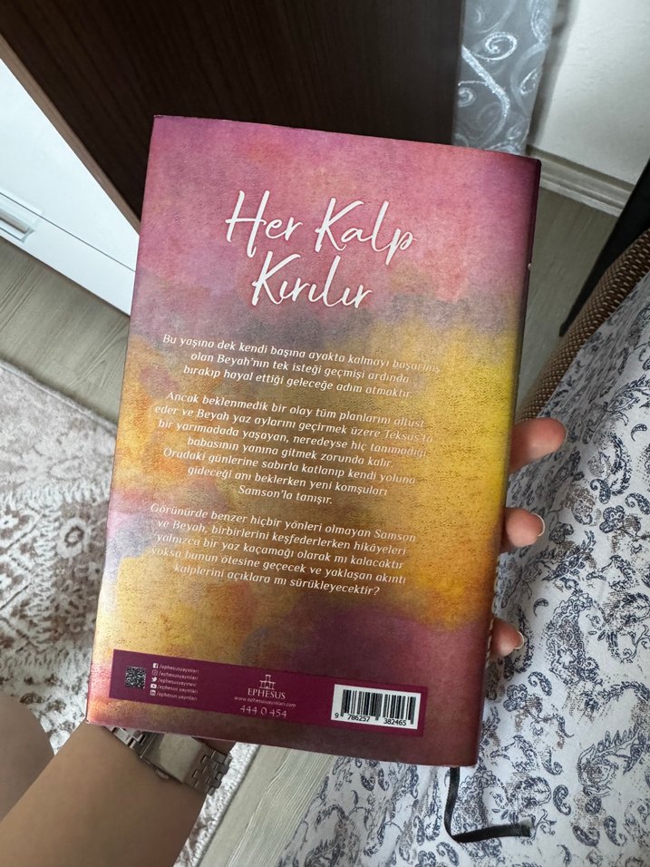 Her Kalp Kırılır - Colleen Hoover - Görsel 2