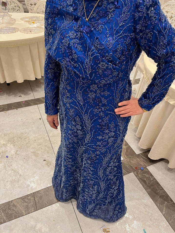 Parlak Mavi Uzun Kollu Taşlı Abiye Elbise - Görsel 2