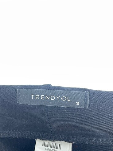 s Beden siyah Renk Trendyol & Milla Tayt / Spor taytı %70 İndirimli.