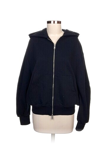 Zara Sweatshirt %70 İndirimli.