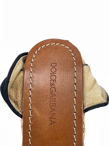 38 Beden siyah Renk Dolce & Gabbana Dolgu Topuk %70 İndirimli.