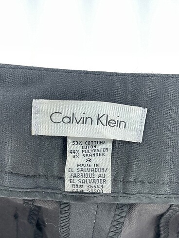 36 Beden siyah Renk Calvin Klein Düz Kesim %70 İndirimli.
