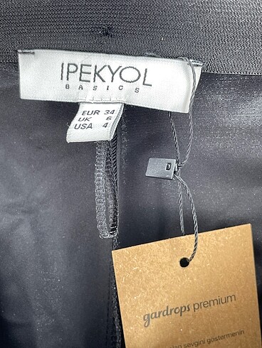34 Beden siyah Renk ipekyol Kumaş Pantolon %70 İndirimli.