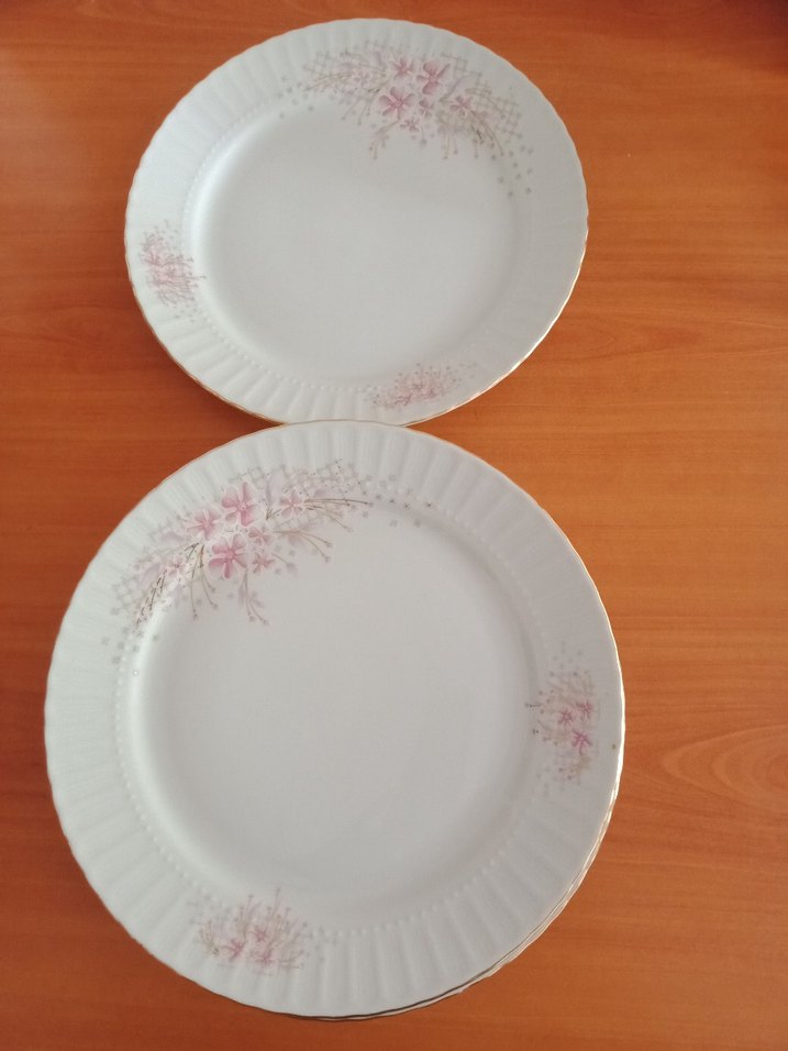 Pastel Çiçek Desenli Beyaz Yemek Tabağı - Görsel 2