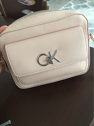 Beden ten rengi Renk Calvin klein çanta