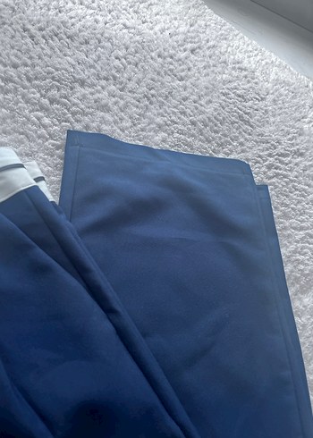 Kadın Mavi Piliseli Midi Kumaş Pantolon - Görsel 3