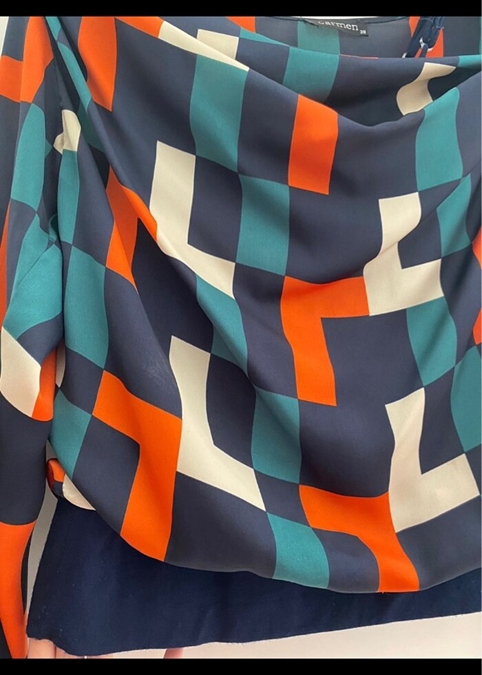 Desenli bluz - Görsel 3