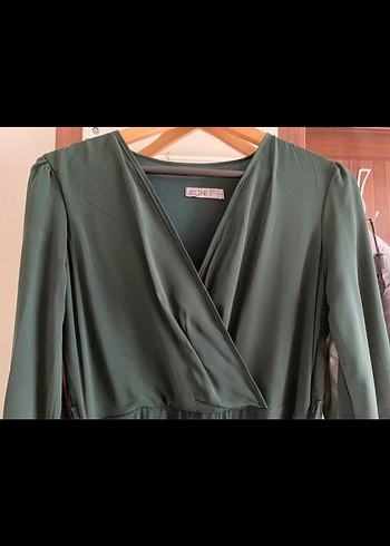 Kemerli V Yakalı Uzun Yeşil Elbise - Görsel 3