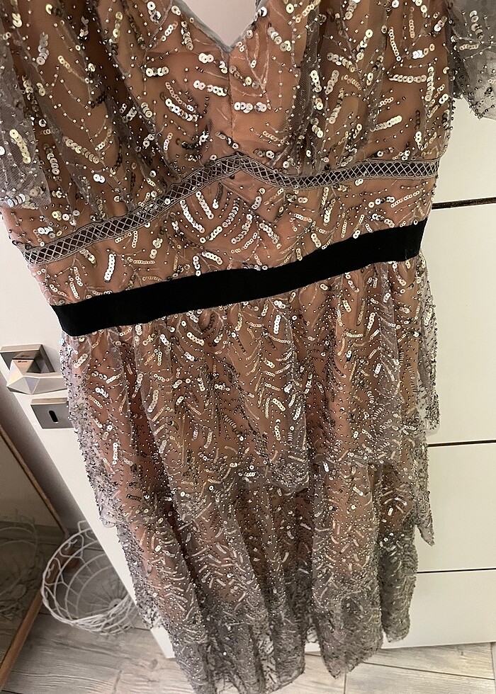 Şık kadın elbise - Görsel 3