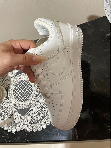 Nike yeni aldım büyük oldu ayağıma 36 numara orjinal