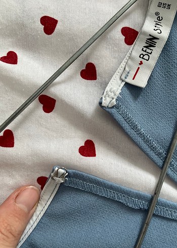 Düğmeli Yüksek Yakalı Mavi Kolsuz Yelek - Görsel 3