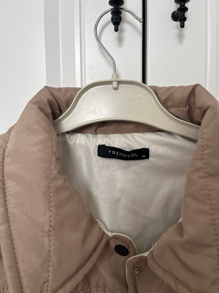 Bej Düğmeli Kadın Ceket - Görsel 2