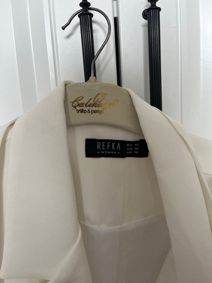 Düğmeli Beyaz Kadın Midi Blazer Ceket - Görsel 2