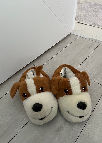 Diğer Sevimli Kopek Figurlu Pelus Ev Terligi