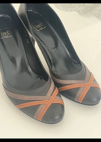 Kahverengi Tokalı İnci Stiletto Kadın Ayakkabı