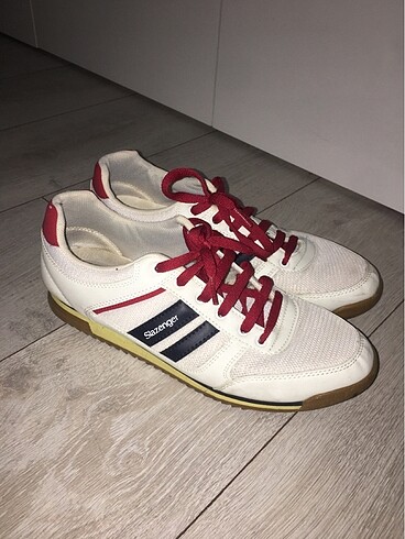 Erkek spor ayakkabısı