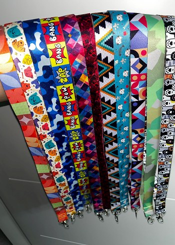 Renkli Desenli Kart Askısı - Görsel 3