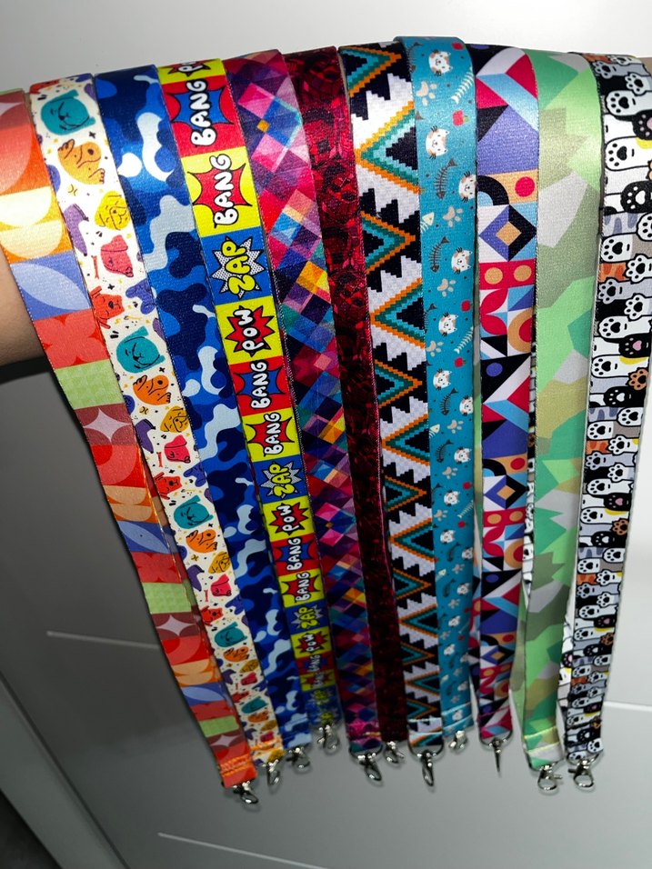 Renkli Desenli Kart Askısı - Görsel 3