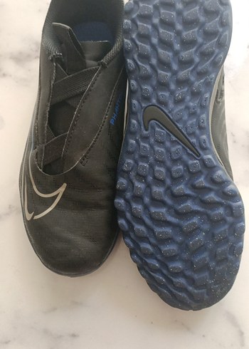 38 Beden siyah Renk Siyah Erkek çocuk Futbol Ayakkabısı Velcro Bantlı 36 numara