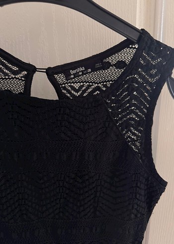 Bershka Dantelli Siyah Desenli Midi Elbise