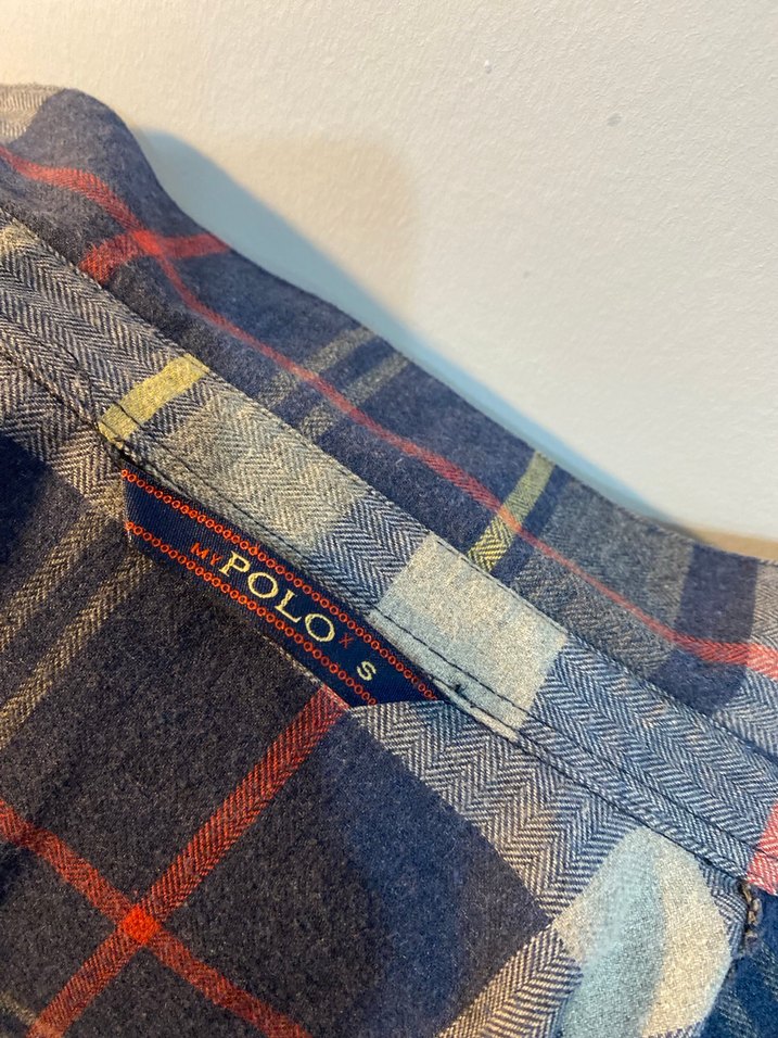 Nakışlı, düğmeli, uzun kollu kadın gömlek - Görsel 3