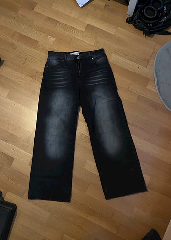 BERSHKA PANTALON SİYAH
