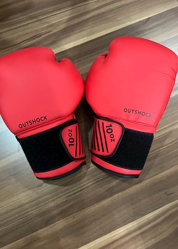 Decathlon 10 oz Kırmızı Outshock Boks Eldiveni