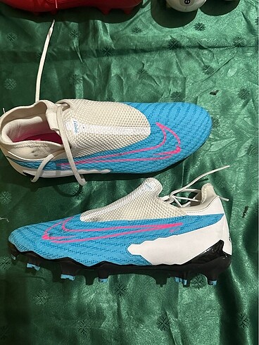 Nike Phantom Ghost Krampon
