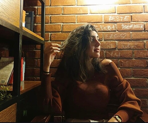 KAHVERENGİ BLUZ